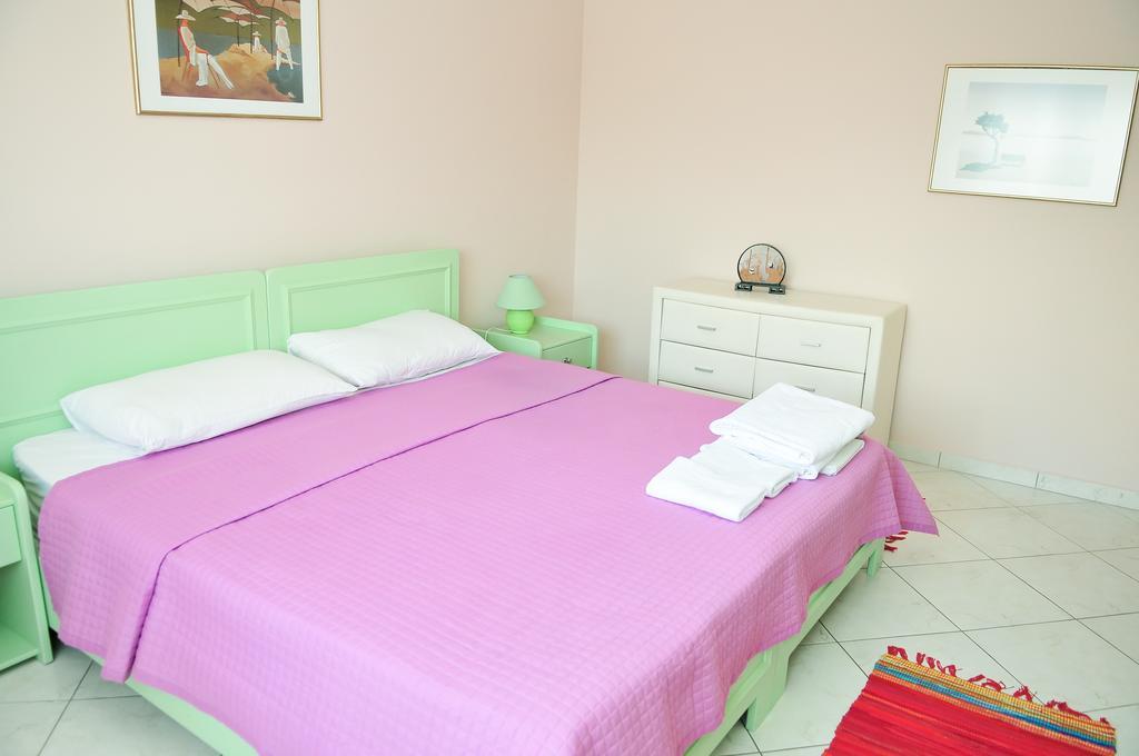 Guest House Mary Tirana Room photo